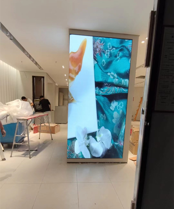 源城商场门店转角LED显示屏